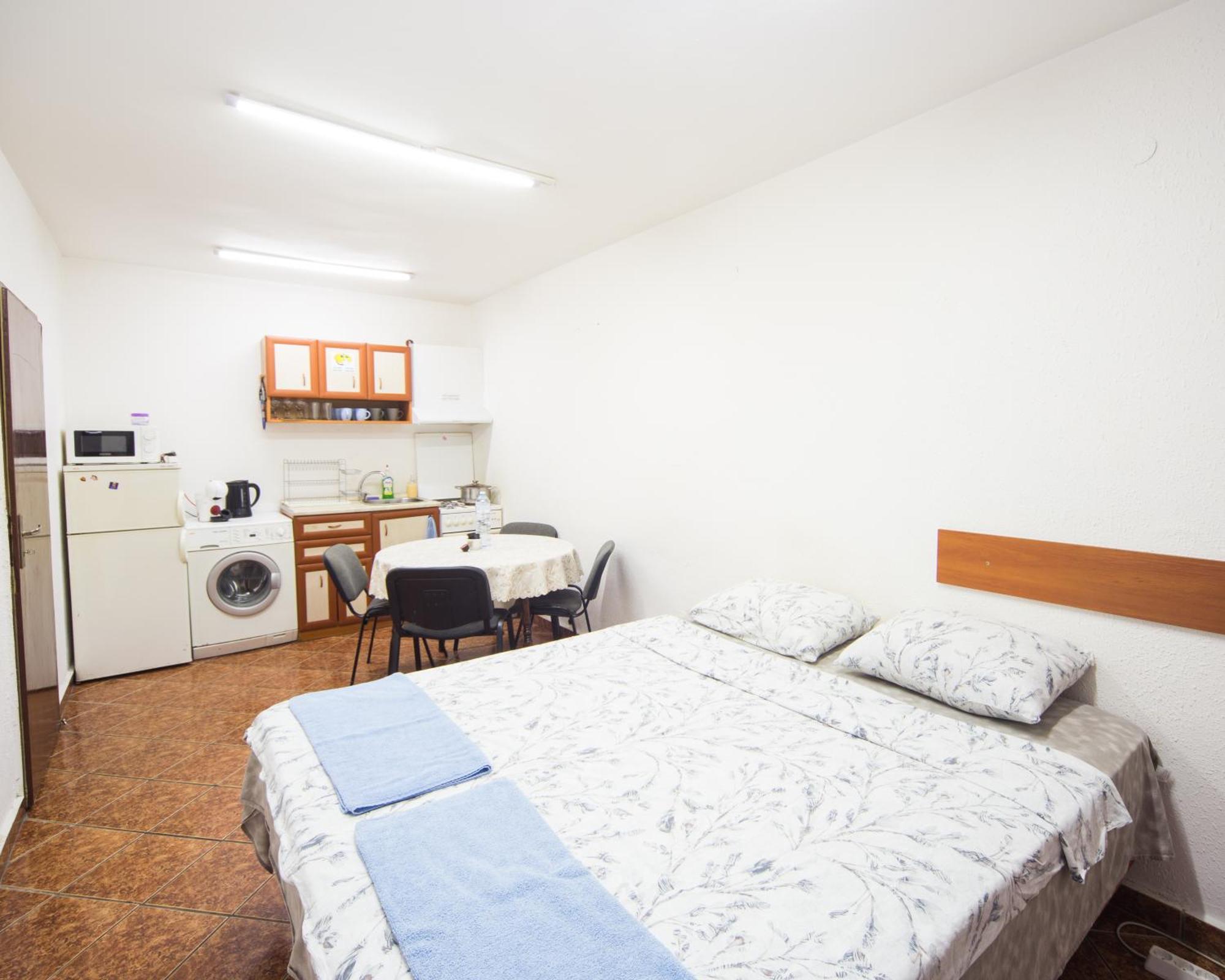 Center - Basic Flat - 10 Min To The Beach Appartement Burgas Stad Buitenkant foto